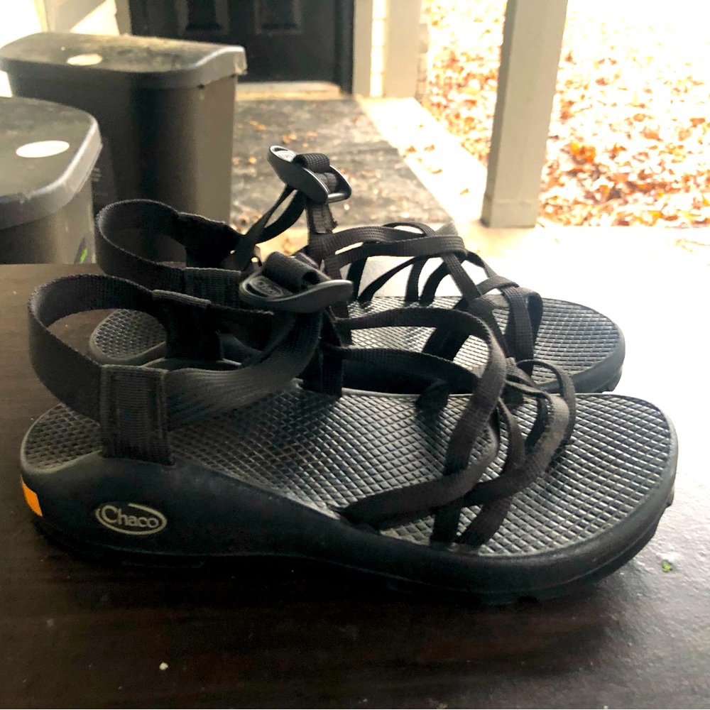 Chaco Vibram Women's Black Toe Loop Hiking Outdoor Sandals Size 9